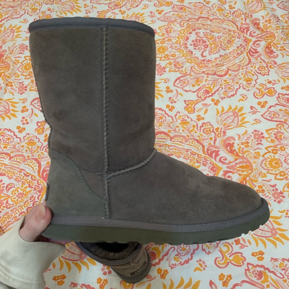 Women’s Ugg Classic Short II